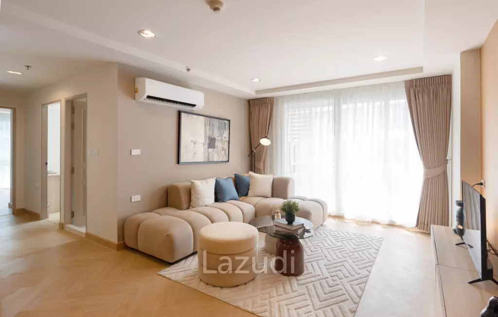 91 sqm 3-Bed Condo on 8th Floor at Resorta Yen-akat Chong Nonsi