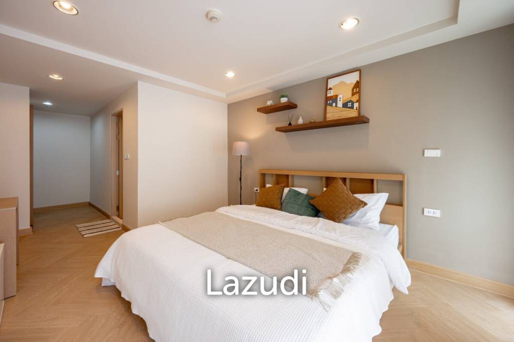 91 sqm 3-Bed Condo on 8th Floor at Resorta Yen-akat Chong Nonsi