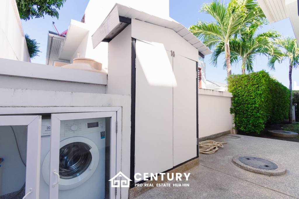 429 sqm modern pool villa with rooftop terrace in Nong Kae Hua Hin