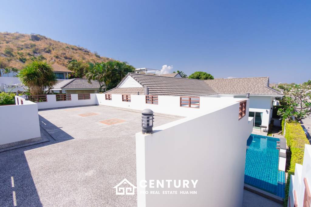 429 sqm modern pool villa with rooftop terrace in Nong Kae Hua Hin