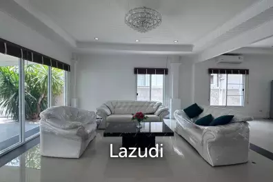 5-Bedroom Pool Villa for Rent in Thalang