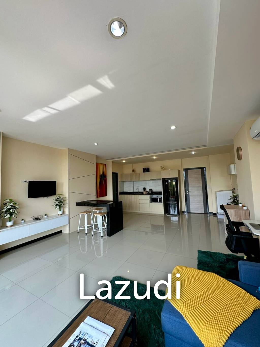 Foreign Freehold 2-Bedroom Condo for Sale near Nai Harn Beach