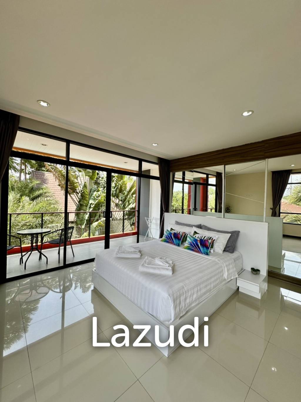 Foreign Freehold 2-Bedroom Condo for Sale near Nai Harn Beach