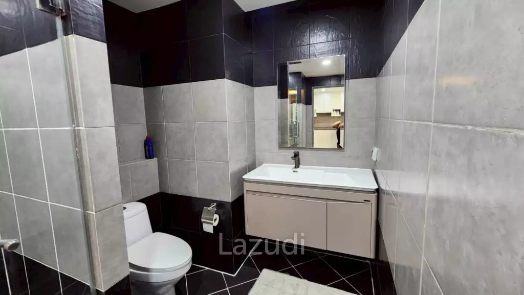 1 Bedroom 1 Bathroom 50 SQ.M. The Blue Residence