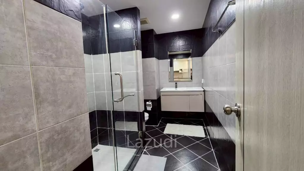 1 Bedroom 1 Bathroom 50 SQ.M. The Blue Residence