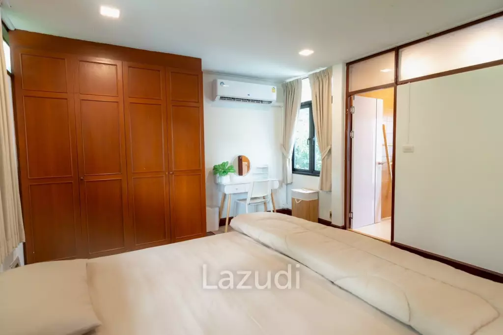 400 sqm Pool House 4 Bedroom in Ekkamai 12