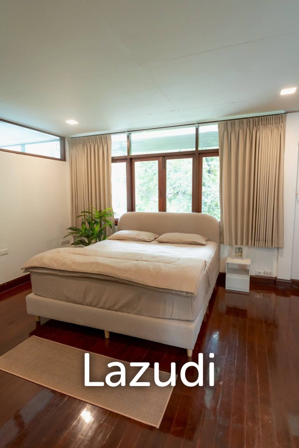 400 sqm Pool House 4 Bedroom in Ekkamai 12