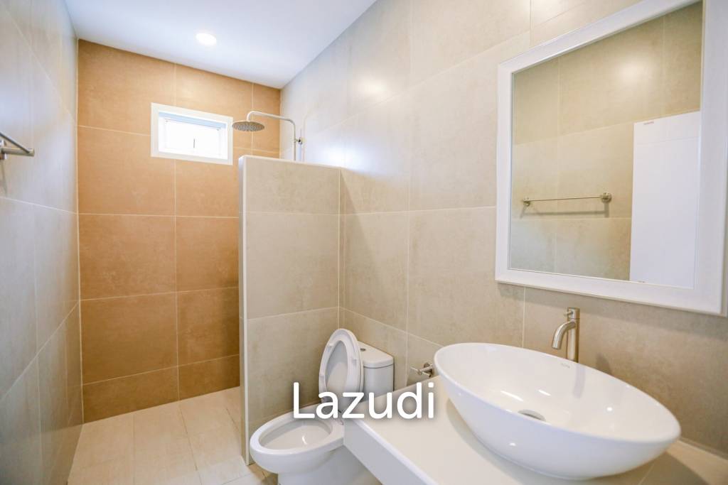 150 sqm Modern 3-Bed Pool Villa in Soi Hua Hin 112 Thap Tai, Hua Hin