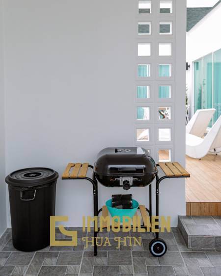 privater Pool / 150 qm Wohnfläche / voll möbliert