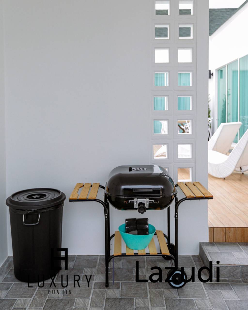 240 Kvm 3 Seng 3 Bad Villa for Salg