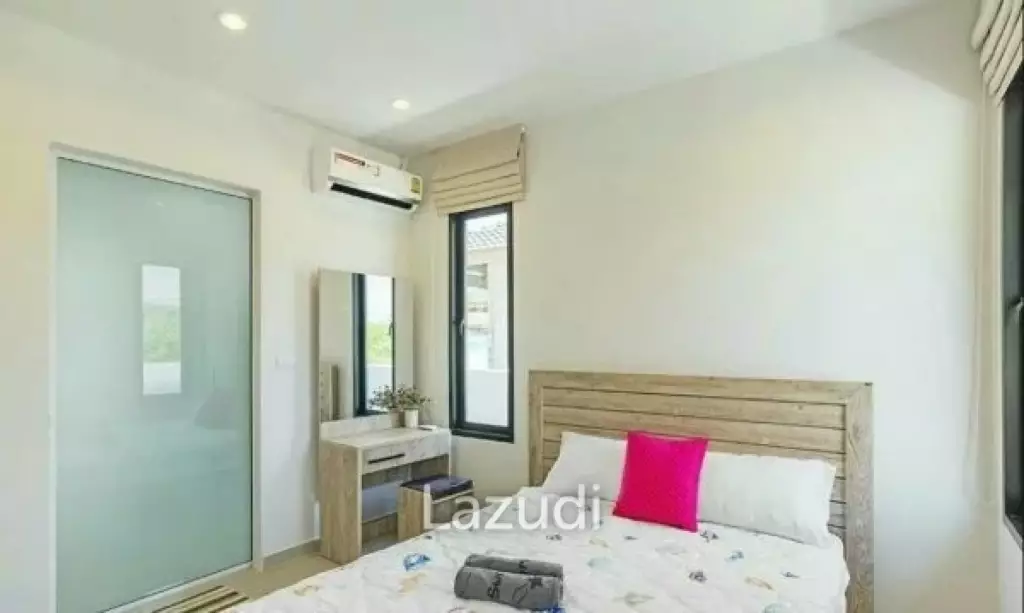 Pet-Friendly 3-Bedroom Pool Villa Mil Pool Villas Soi 102
