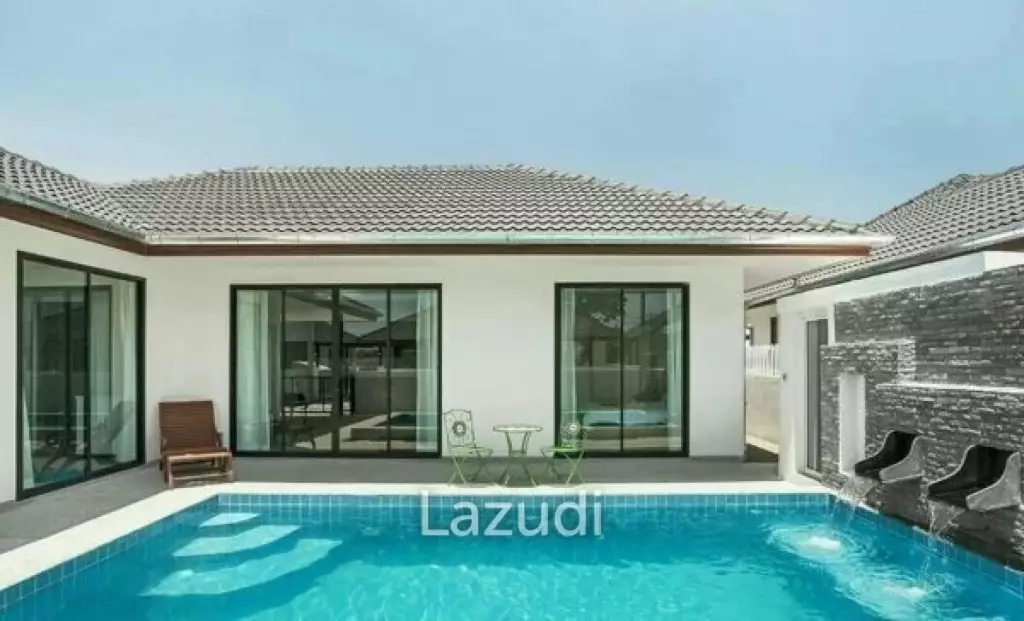 Pet-Friendly 3-Bedroom Pool Villa Mil Pool Villas Soi 102