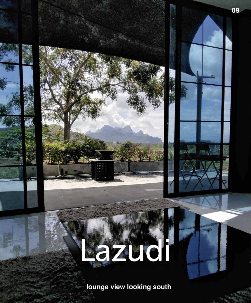 2 Storey house at Samroiyot with 2 Rai land