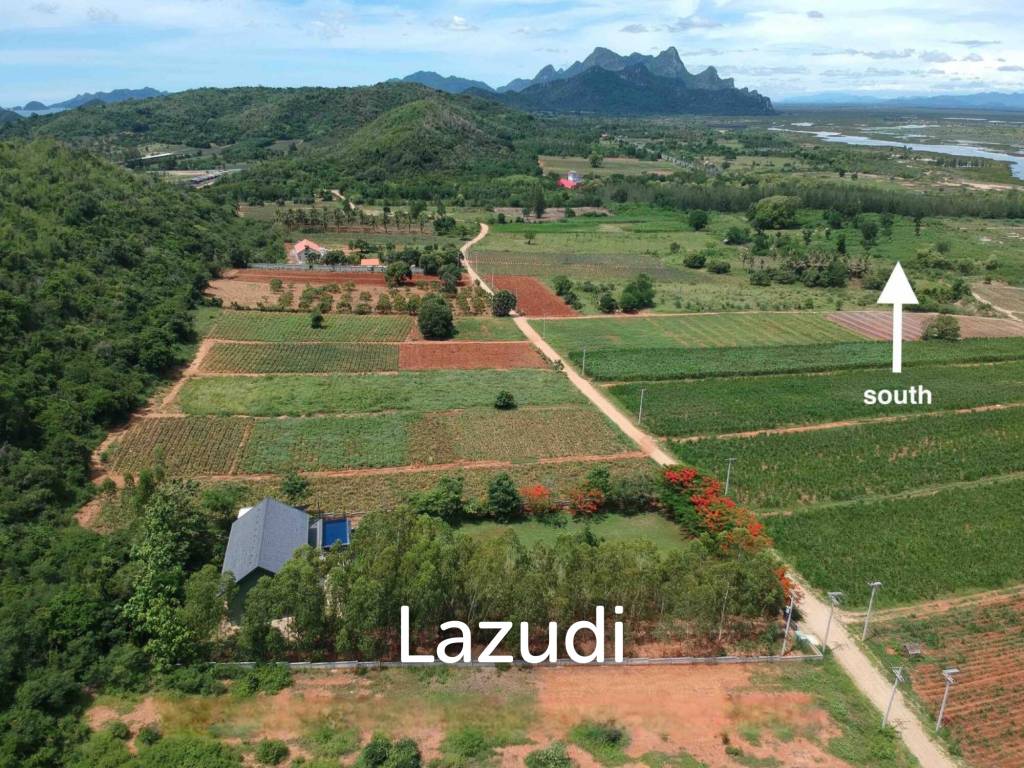 2 Storey house at Samroiyot with 2 Rai land