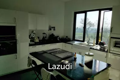 2 Storey house at Samroiyot with 2 Rai land