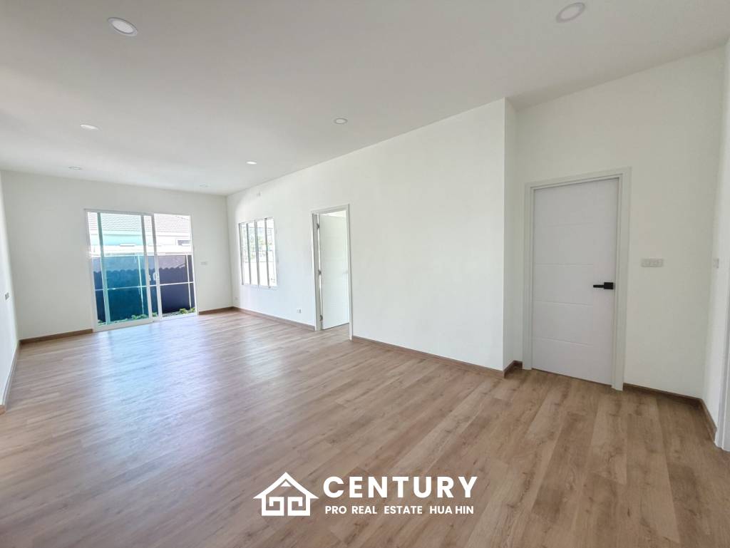 Elegant 1 Story house with private swimming pool in Hin Lek Fai