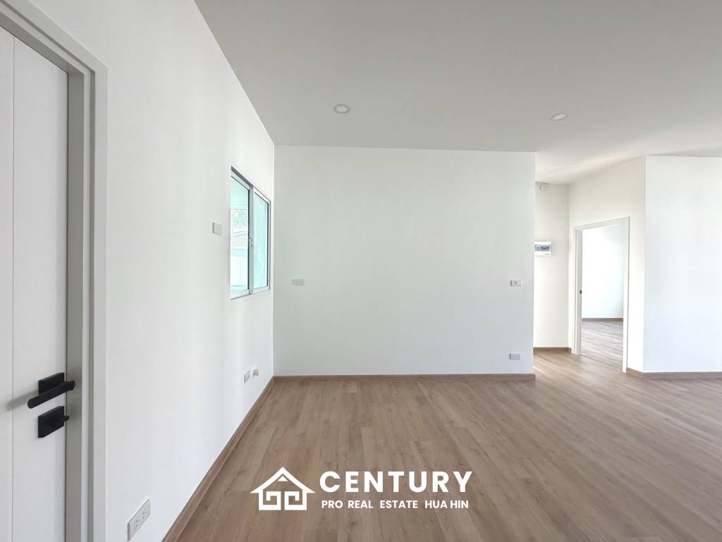 Elegant 1 Story house with private swimming pool in Hin Lek Fai