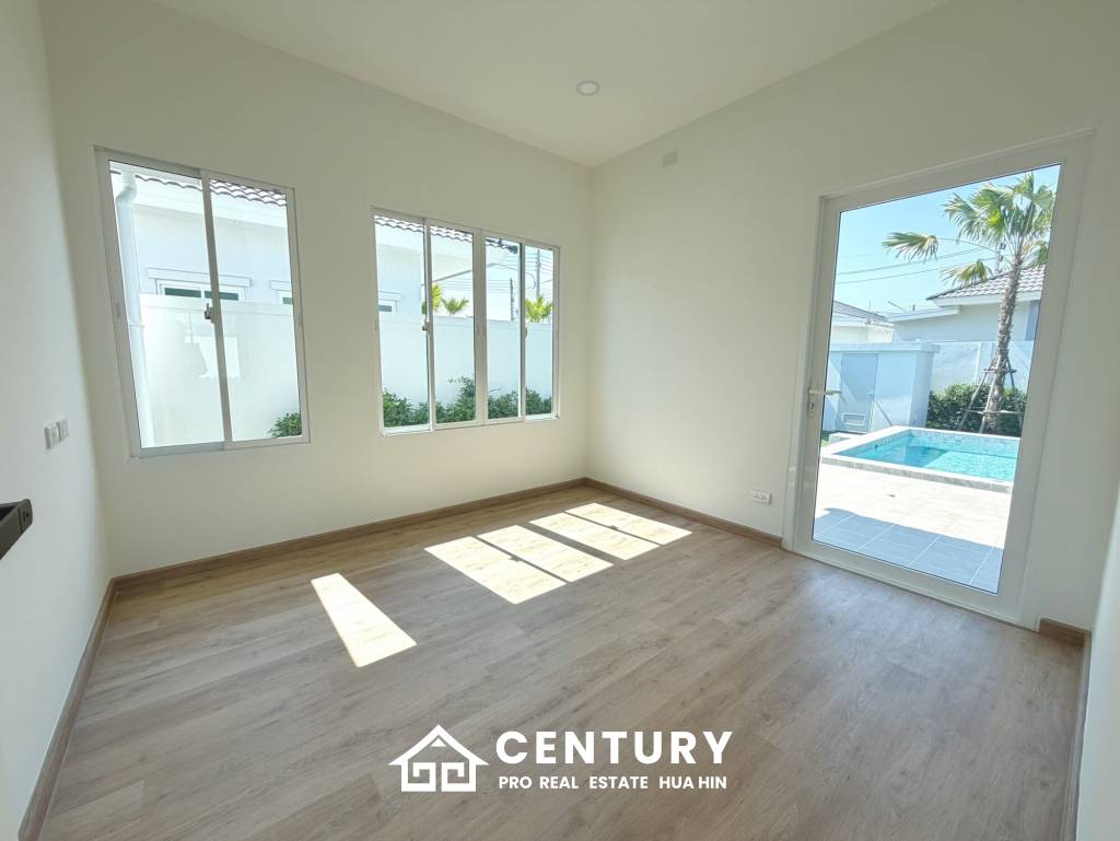 Elegant 1 Story house with private swimming pool in Hin Lek Fai