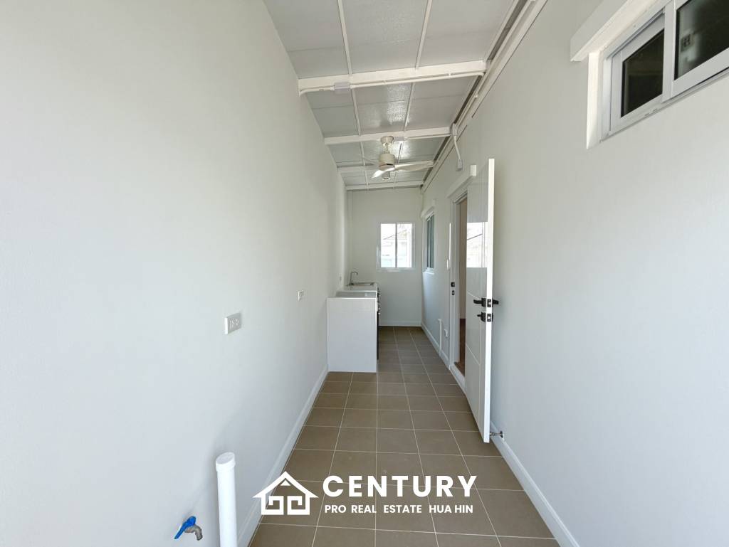 Elegant 1 Story house with private swimming pool in Hin Lek Fai