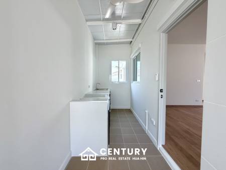 Elegant 1 Story house with private swimming pool in Hin Lek Fai