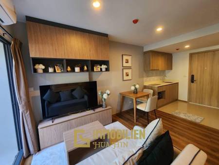 Stilvoll / voll möbliert / Balkon