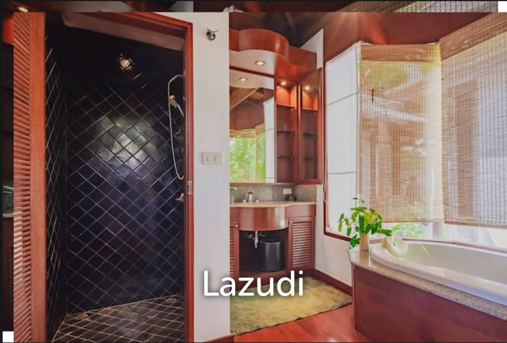 3-Bedroom Hillside Pool Villa within Walking Distance to Surin Beach