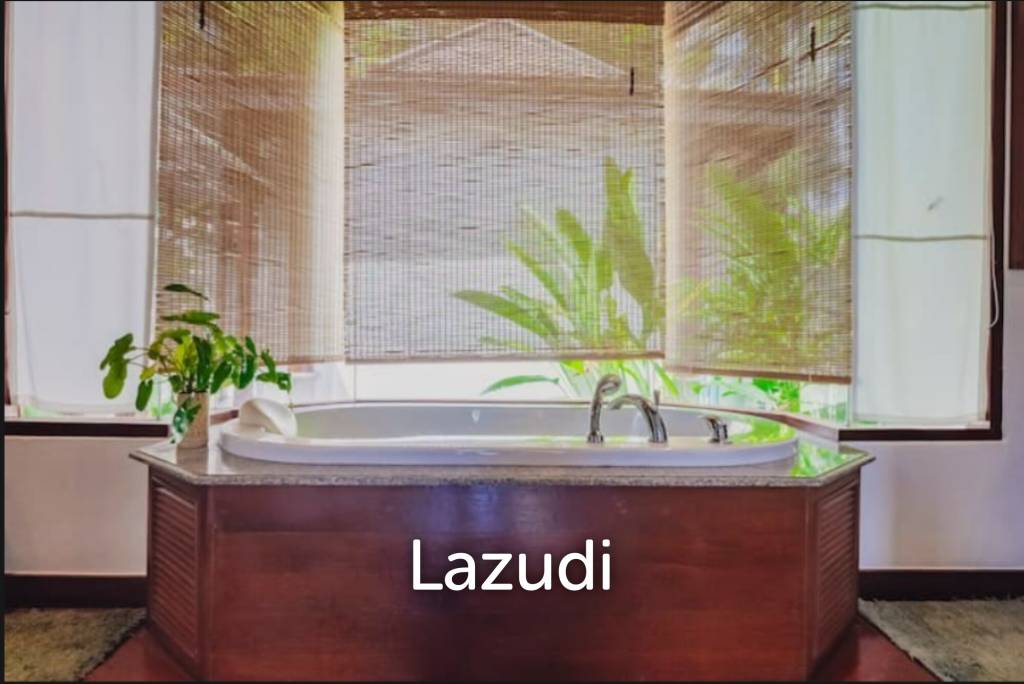 3-Bedroom Hillside Pool Villa within Walking Distance to Surin Beach