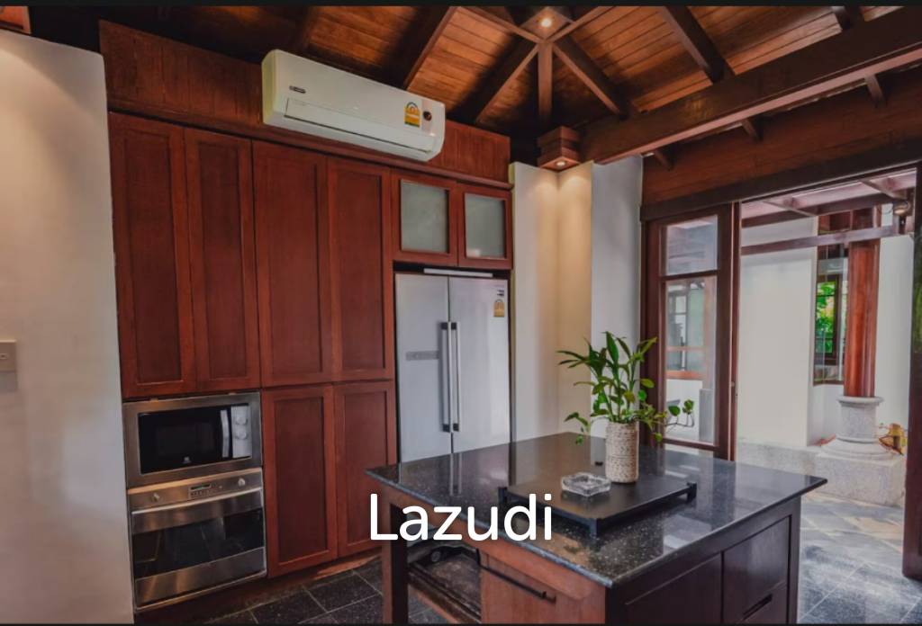 3-Bedroom Hillside Pool Villa within Walking Distance to Surin Beach