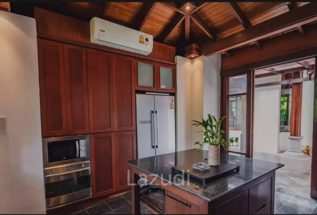 3-Bedroom Hillside Pool Villa within Walking Distance to Surin Beach