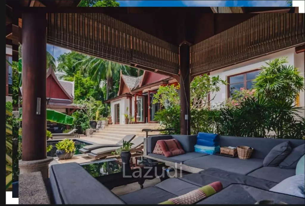 3-Bedroom Hillside Pool Villa within Walking Distance to Surin Beach