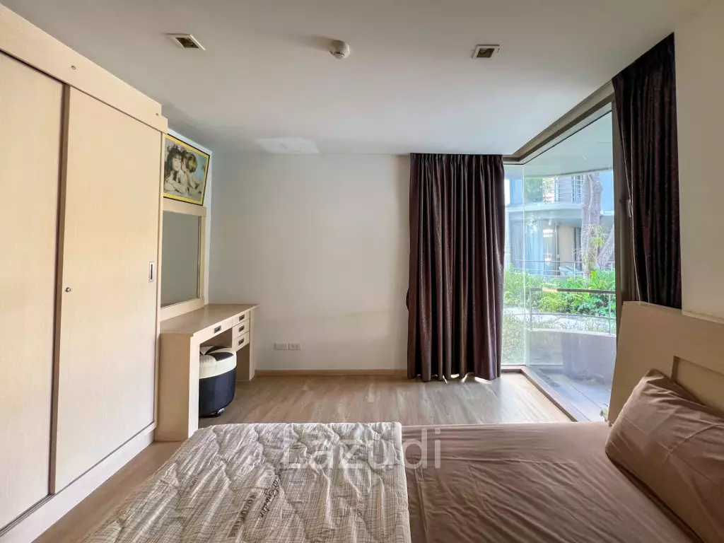 75 sqm 2 Bedroom Pool-view Condo in Baan SanKraam Cha-Am