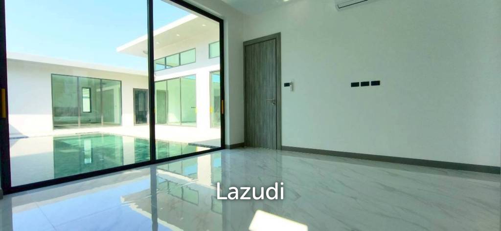 Grand Family Villa Luxury 5-Bedroom Oasis In Chaiyapruek
