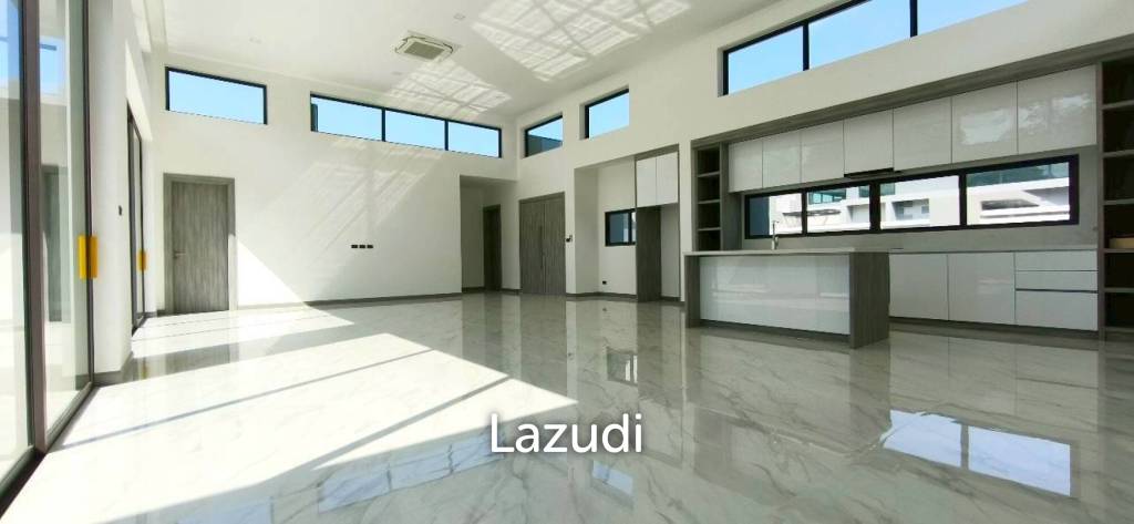 Grand Family Villa Luxury 5-Bedroom Oasis In Chaiyapruek