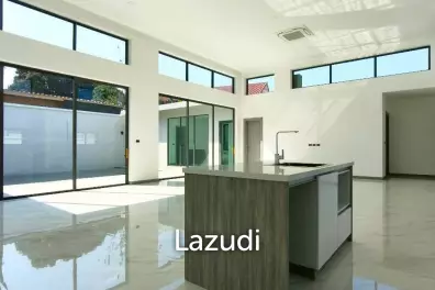 Grand Family Villa Luxury 5-Bedroom Oasis In Chaiyapruek