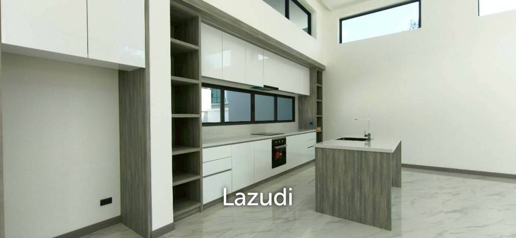 Grand Family Villa Luxury 5-Bedroom Oasis In Chaiyapruek