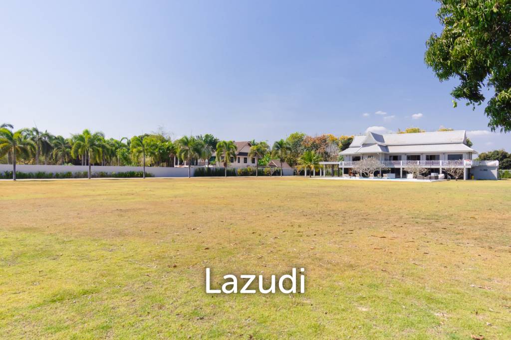 IMPRESSIVE DETACHED 2 STOREY 4 BED POOL VILLA