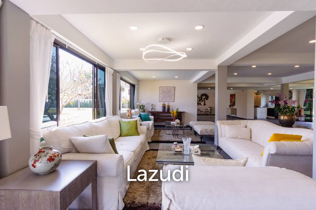 IMPRESSIVE DETACHED 2 STOREY 4 BED POOL VILLA