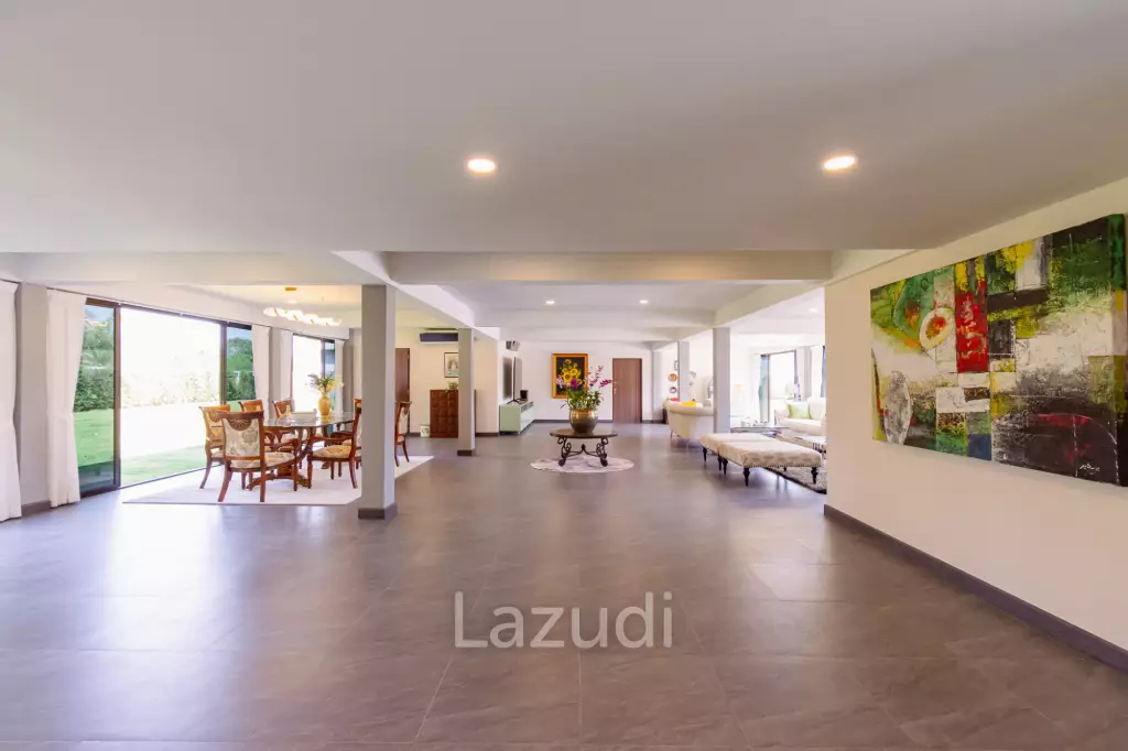 IMPRESSIVE DETACHED 2 STOREY 4 BED POOL VILLA