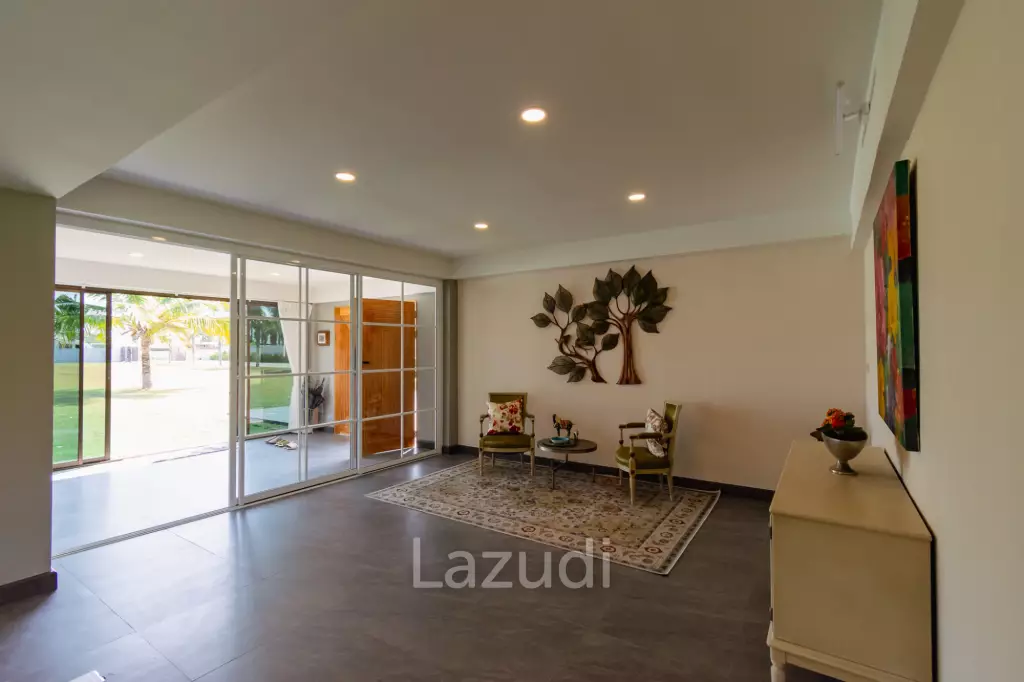 IMPRESSIVE DETACHED 2 STOREY 4 BED POOL VILLA