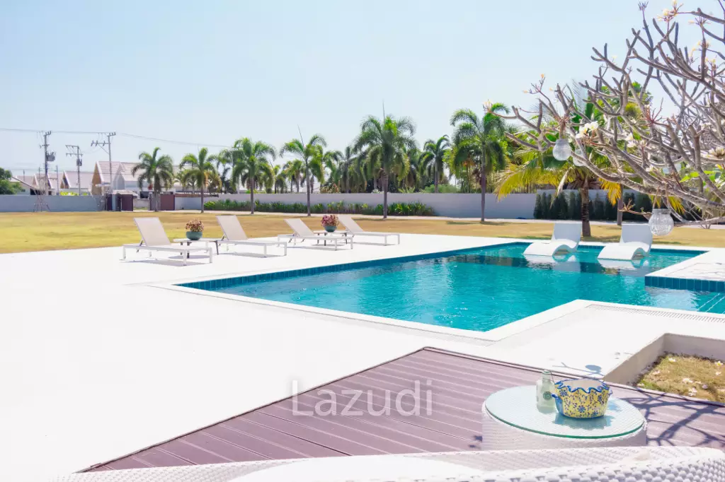 IMPRESSIVE DETACHED 2 STOREY 4 BED POOL VILLA