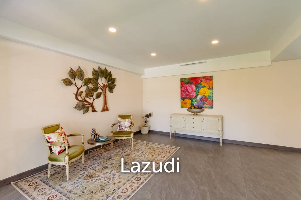 IMPRESSIVE DETACHED 2 STOREY 4 BED POOL VILLA