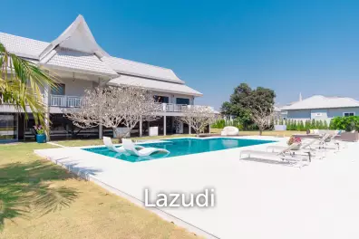 IMPRESSIVE DETACHED 2 STOREY 4 BED POOL VILLA