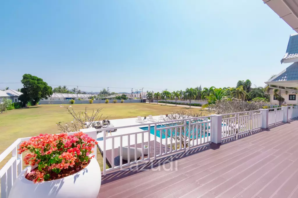 IMPRESSIVE DETACHED 2 STOREY 4 BED POOL VILLA