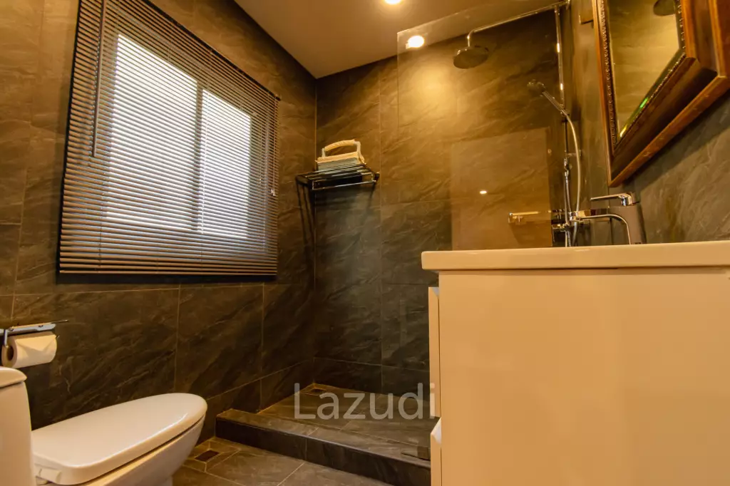 IMPRESSIVE DETACHED 2 STOREY 4 BED POOL VILLA