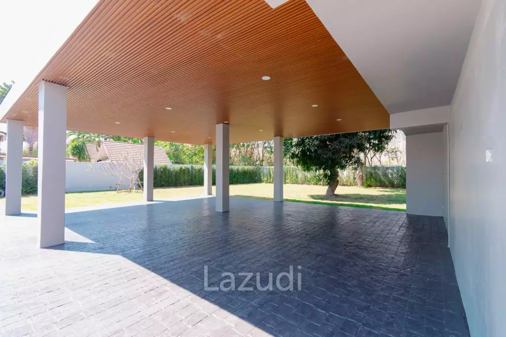 IMPRESSIVE DETACHED 2 STOREY 4 BED POOL VILLA