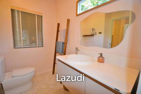 Spacious 5-Bed Sea View Villa in Plai Laem