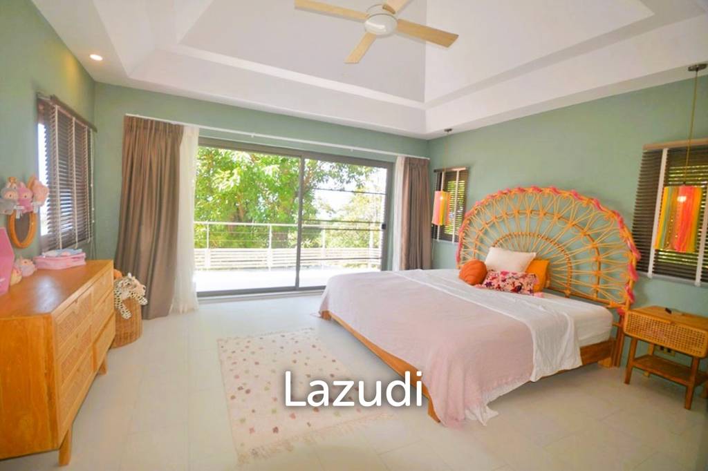 Spacious 5-Bed Sea View Villa in Plai Laem