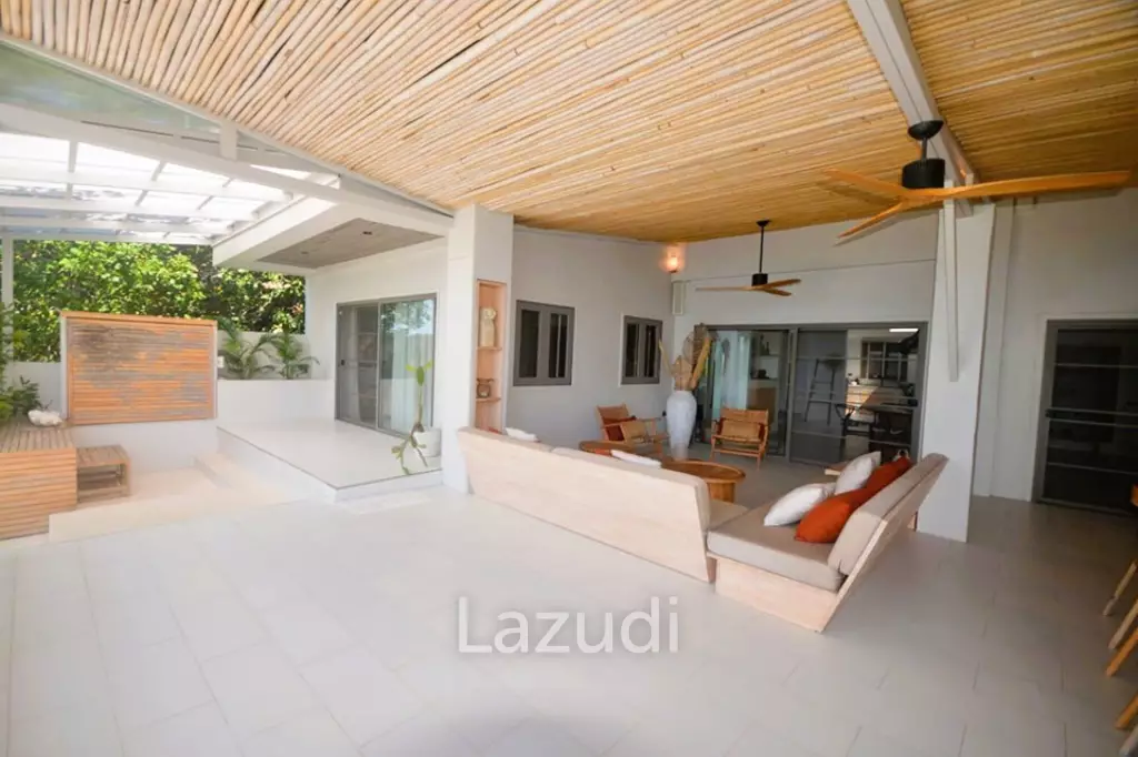 Spacious 5-Bed Sea View Villa in Plai Laem