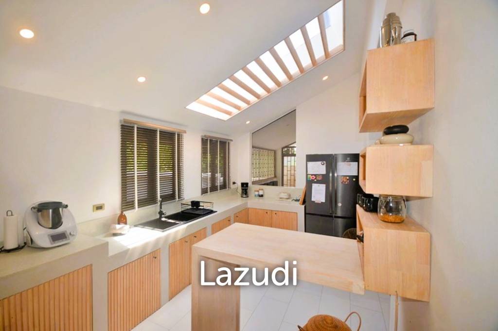 Spacious 5-Bed Sea View Villa in Plai Laem