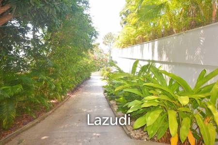 Spacious 5-Bed Sea View Villa in Plai Laem